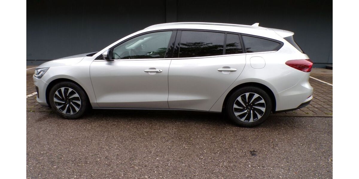 Ford Focus 92.122 km 15.377 &euro; Rosenheim 83026