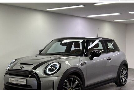 Mini Cooper SE 32.683 km 22.750 &euro; Rosenheim 83026