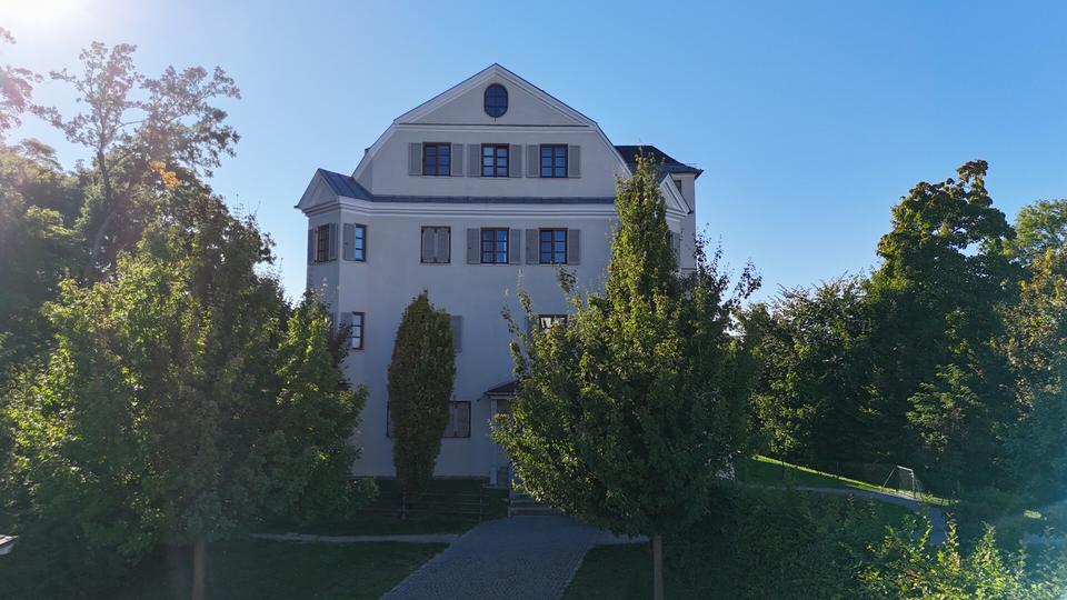 Etagenwohnung Bad Aibling - 6 Zimmer, 134 m&sup2;, 1.960&euro; | Angebot:25361374