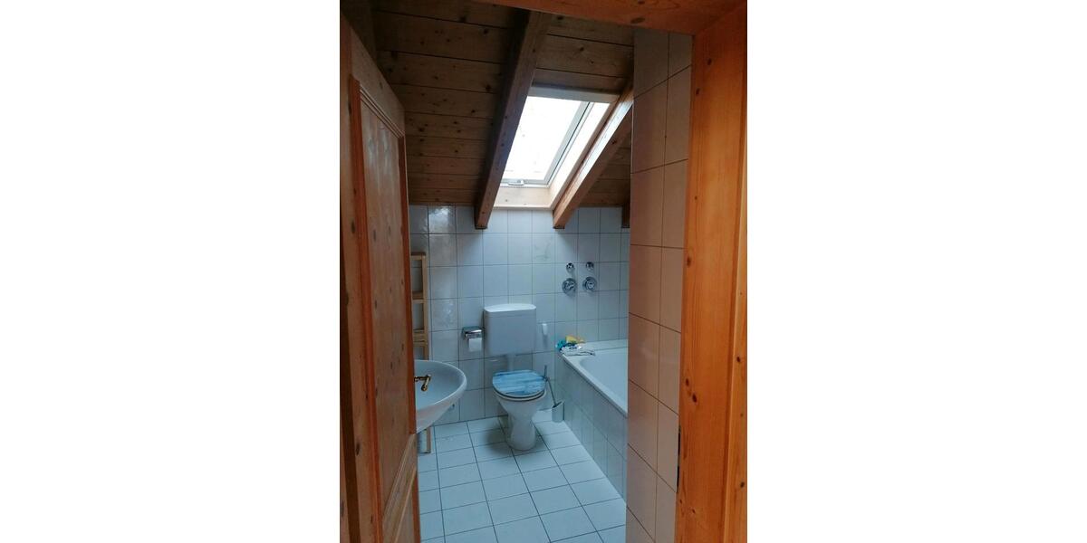 Dachgeschoßwohnung Rosenheim Aising - 2 Zimmer, 84 m&sup2;, 369.000&euro; | Angebot:26121948