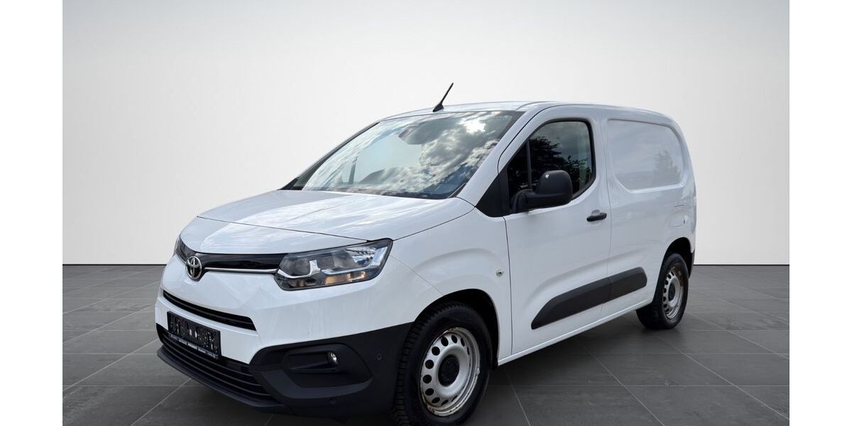 Toyota Proace City 74.300 km 10.999 &euro; Valley , Landkreis Miesbach 83626