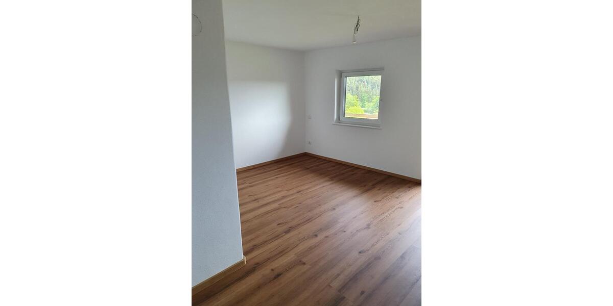 Etagenwohnung Rohrdorf - 3.5 Zimmer, 78 m&sup2;, 1.125&euro; | Angebot:26560505