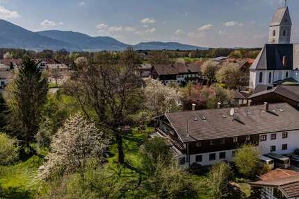 Haus Raubling - 7 Zimmer, 423 m&sup2;, 525.000&euro; | Angebot:26749341