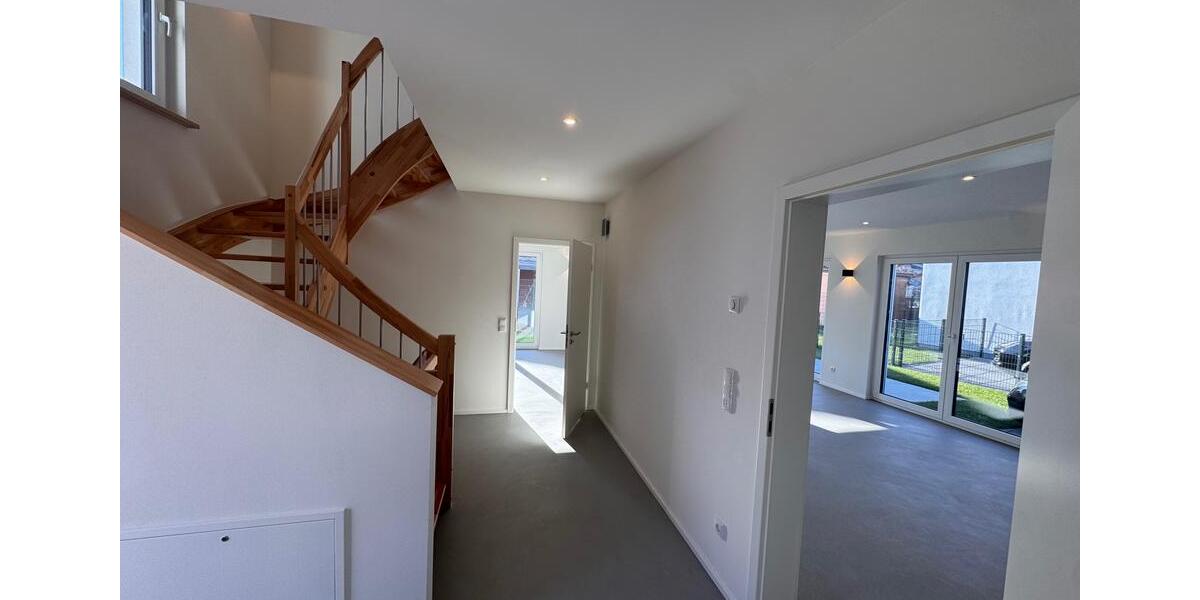 Einfamilienhaus Raubling - 4 Zimmer, 155 m&sup2;, 2.490&euro; | Angebot:19534649