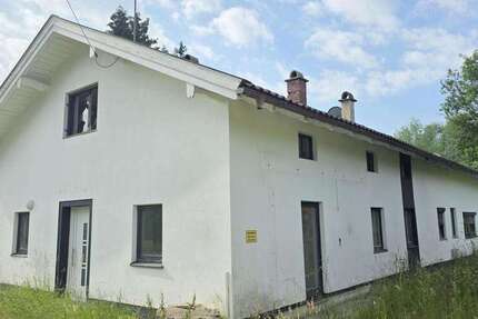 Haus Bruckmühl - 7 Zimmer, 220 m&sup2;, 545.000&euro; | Angebot:21796214