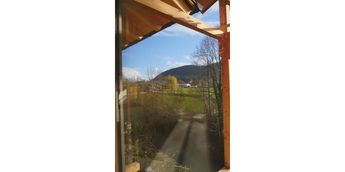 Maisonettenwohnung Hausham - 3 Zimmer, 94 m&sup2;, 1.550&euro; | Angebot:25641253