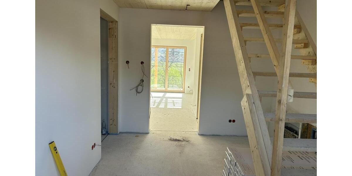 Maisonettenwohnung Hausham - 3 Zimmer, 94 m&sup2;, 1.550&euro; | Angebot:25641253