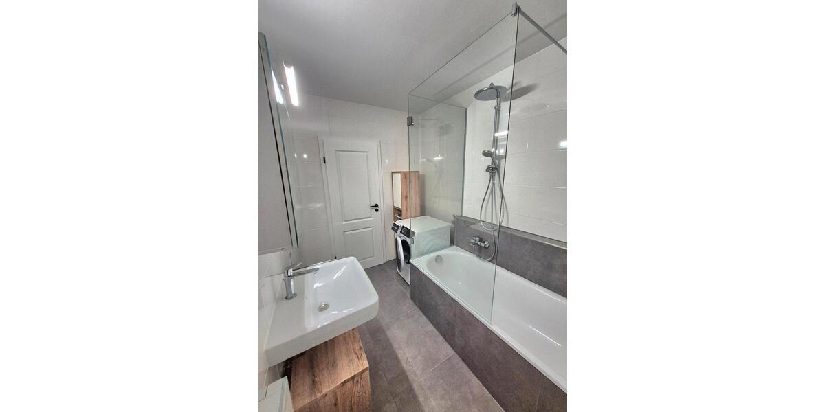 Dachgeschoßwohnung Bad Aibling - 2 Zimmer, 60 m&sup2;, 1.400&euro; | Angebot:26341942