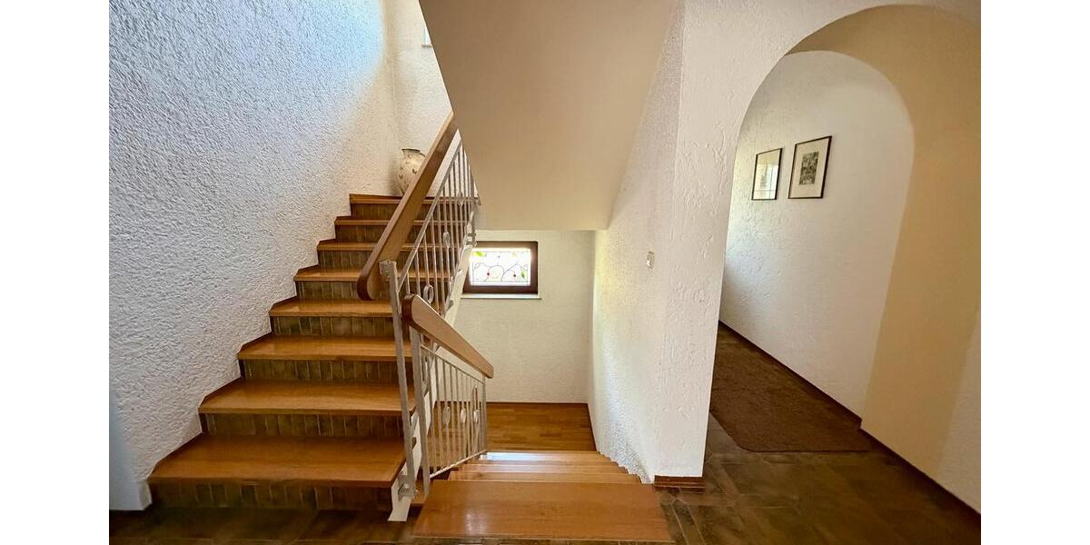 Einfamilienhaus Soyen - 9 Zimmer, 200 m&sup2;, 2.450&euro; | Angebot:26599254