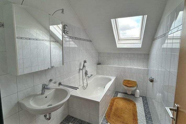 Etagenwohnung Rosenheim Süd - 3 Zimmer, 69 m&sup2;, 275.000&euro; | Angebot:25770367