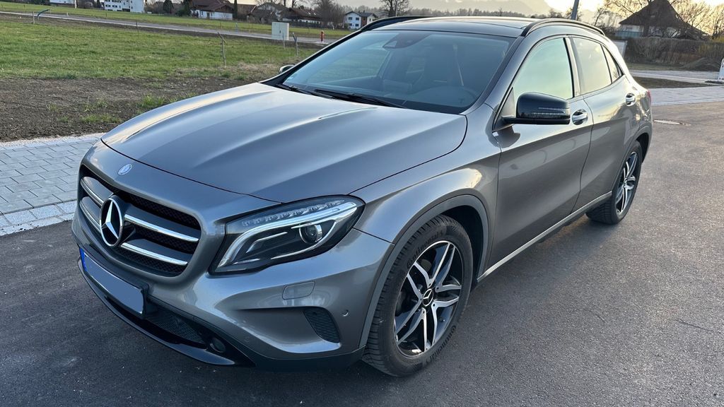 Mercedes-Benz GLA 220 149.800 km 15.900 &euro; Übersee 83236