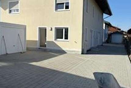 Haus Riedering - 5 Zimmer, 138 m&sup2;, 2.000&euro; | Angebot:24978309