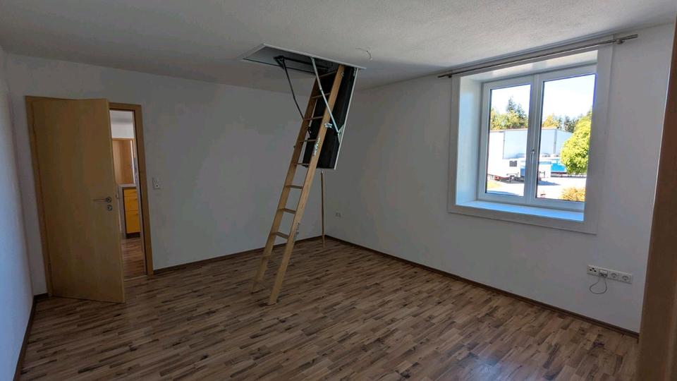 Etagenwohnung Edling - 3 Zimmer, 100 m&sup2;, 1.150&euro; | Angebot:26688598