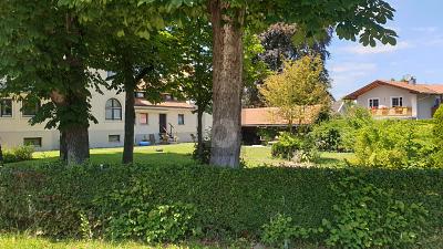IDYLLISCH - SEHR RUHIG GELEGEN AM CHIEMSEE - Etagenwohnung Bernau am Chiemsee | Angebot:27298133