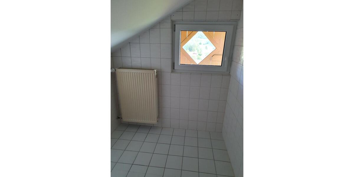 Etagenwohnung Rohrdorf - 3.5 Zimmer, 78 m&sup2;, 1.125&euro; | Angebot:26560505