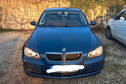 BMW 320 207.000 km 3.800 &euro; Tuntenhausen 83104