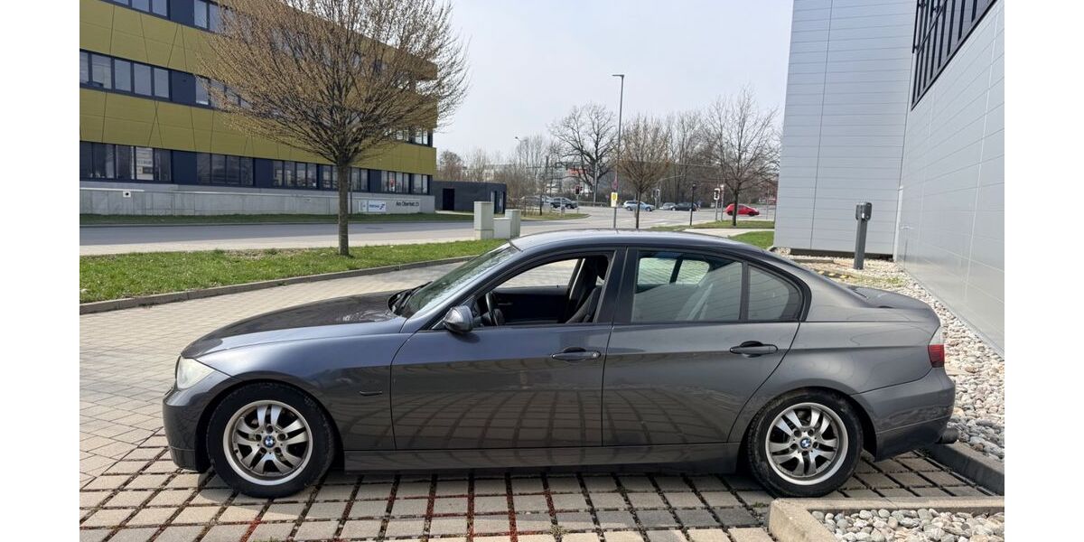 BMW 318 147.879 km 2.499 &euro; Raubling 83064