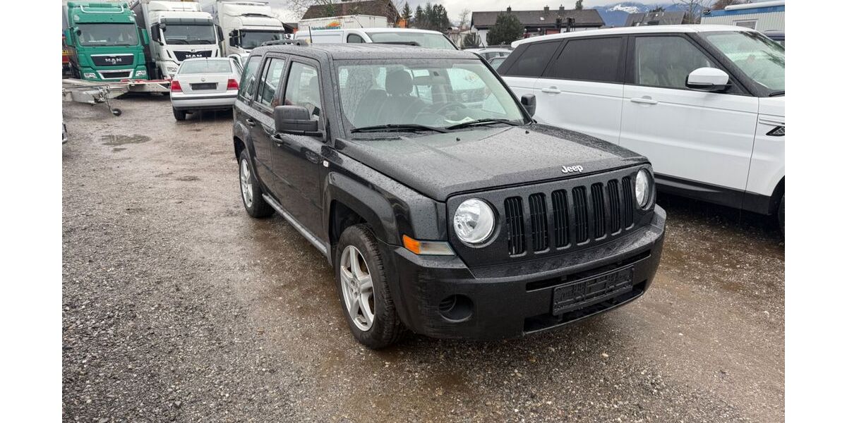 Jeep Patriot 123.060 km 5.490 &euro; Rosenheim 83026