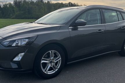 Ford Focus 82.000 km 9.790 &euro; Rosenheim 83026