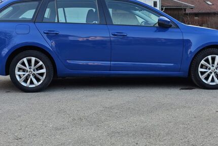 Skoda Octavia 143.000 km 12.444 &euro; Rosenheim 83026