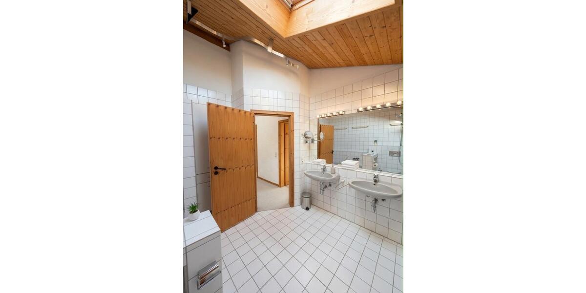 Doppelhaushälfte Großkarolinenfeld - 6 Zimmer, 130 m&sup2;, 745.000&euro; | Angebot:27086176