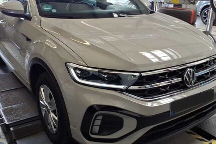 VW T-Roc 21.559 km 23.930 &euro; Bruckmühl 83052