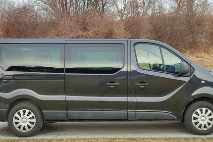 Opel Vivaro 126.000 km 18.990 &euro; Rohrdorf 83101