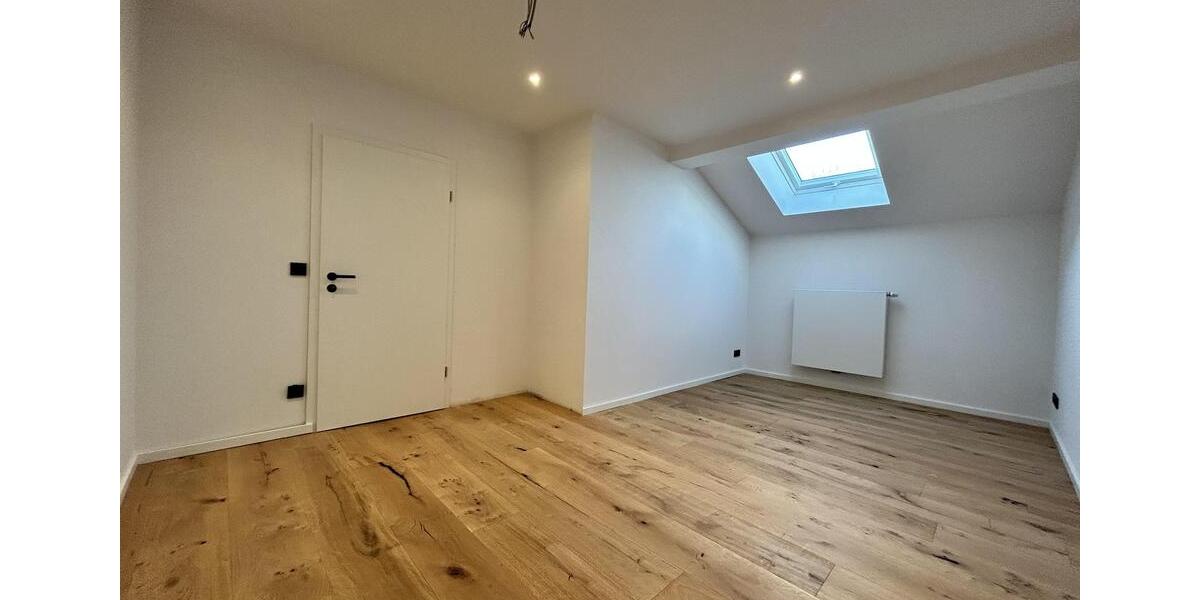 Etagenwohnung Riedering - 4.5 Zimmer, 160 m&sup2;, 2.000&euro; | Angebot:25589123