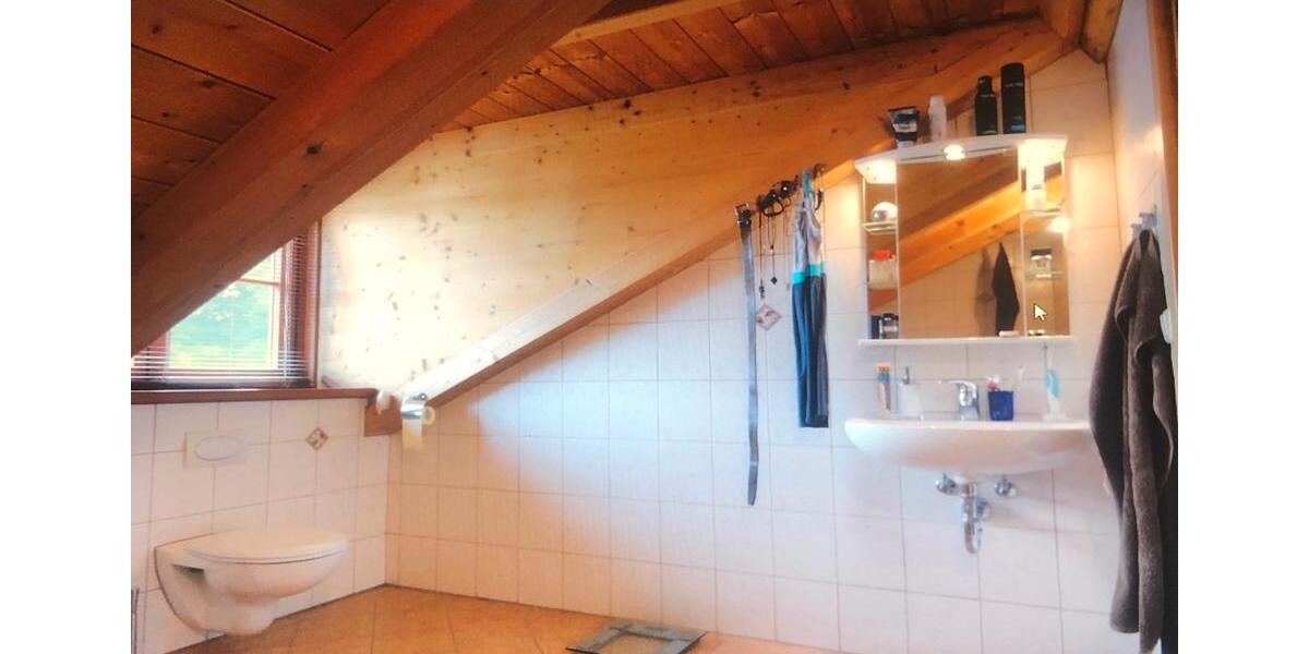 Dachgeschoßwohnung Bruckmühl - 2 Zimmer, 90 m&sup2;, 1.500&euro; | Angebot:25327227