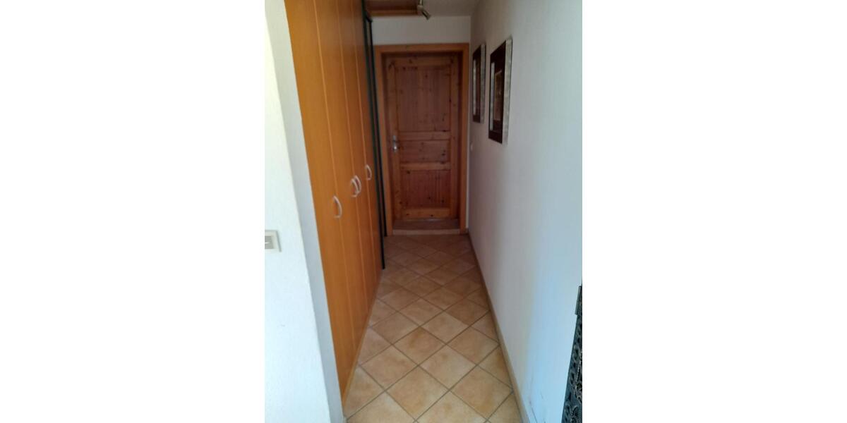 Dachgeschoßwohnung Grafing bei München - 2.5 Zimmer, 61 m&sup2;, 958&euro; | Angebot:26482712