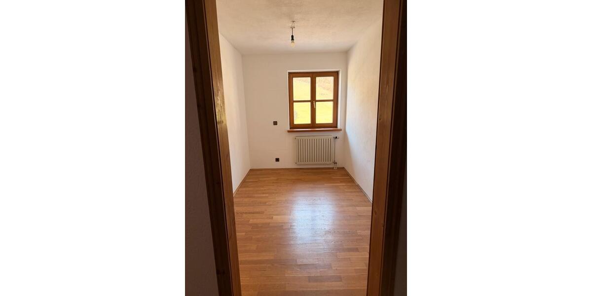 Mehrfamilienhaus, Wohnhaus Oberaudorf - 11.5 Zimmer, 262 m&sup2;, 880.000&euro; | Angebot:25833097