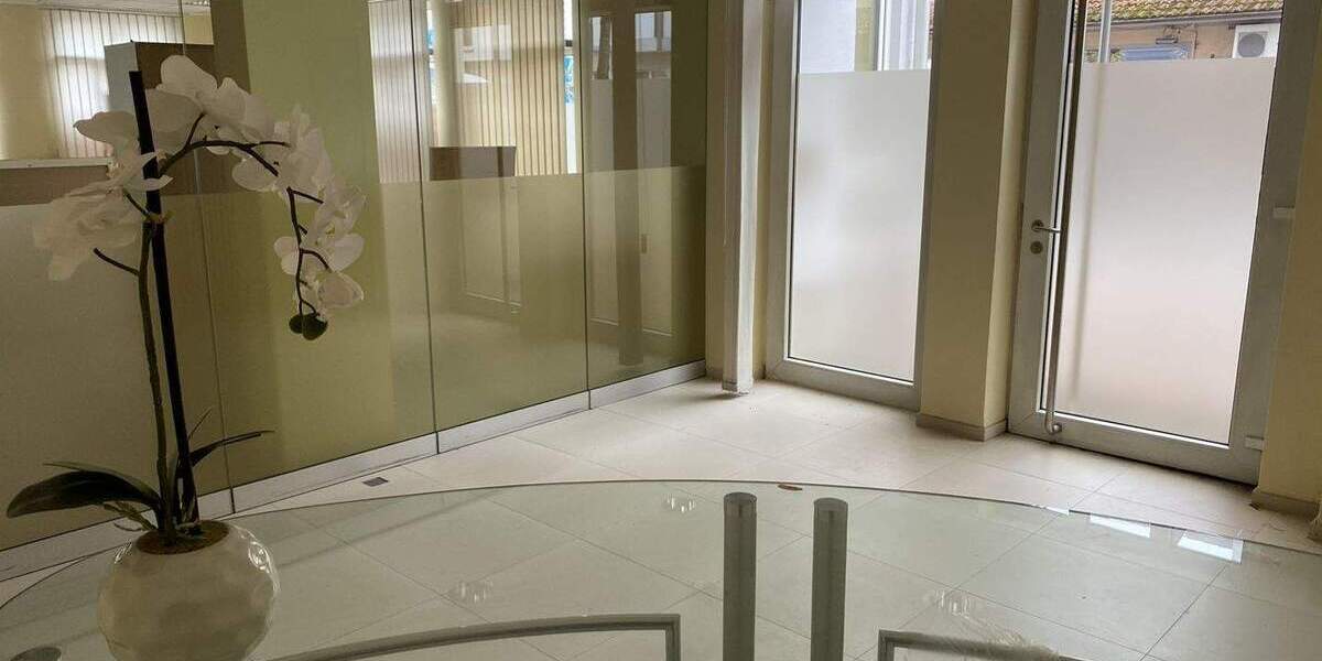 Gewerbeobjekt Kolbermoor - 4 Zimmer, 248 m&sup2;, 3.375&euro; | Angebot:25727375