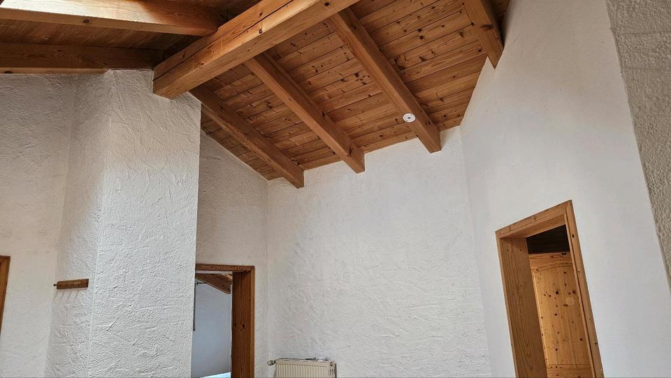 Dachgeschoßwohnung Tuntenhausen - 3 Zimmer, 86 m&sup2;, 1.200&euro; | Angebot:25568301