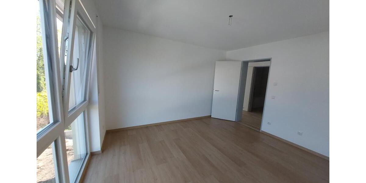 Etagenwohnung Großkarolinenfeld - 3 Zimmer, 90 m&sup2;, 1.440&euro; | Angebot:26336683