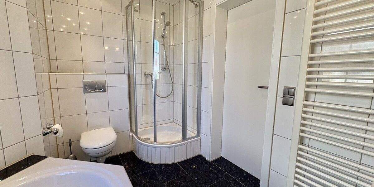 Mehrfamilienhaus, Wohnhaus Bad Aibling - 4 Zimmer, 130 m&sup2;, 950.000&euro; | Angebot:25818255