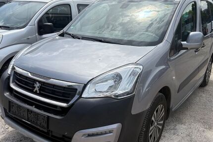 Peugeot Partner 190.000 km 5.899 &euro; Rosenheim 83022