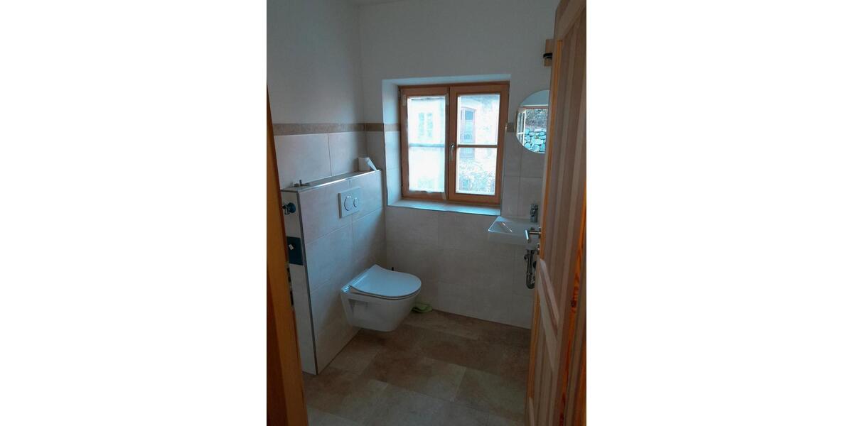 Erdgeschoßwohnung Schnaitsee - 4 Zimmer, 100 m&sup2;, 1.300&euro; | Angebot:25553059