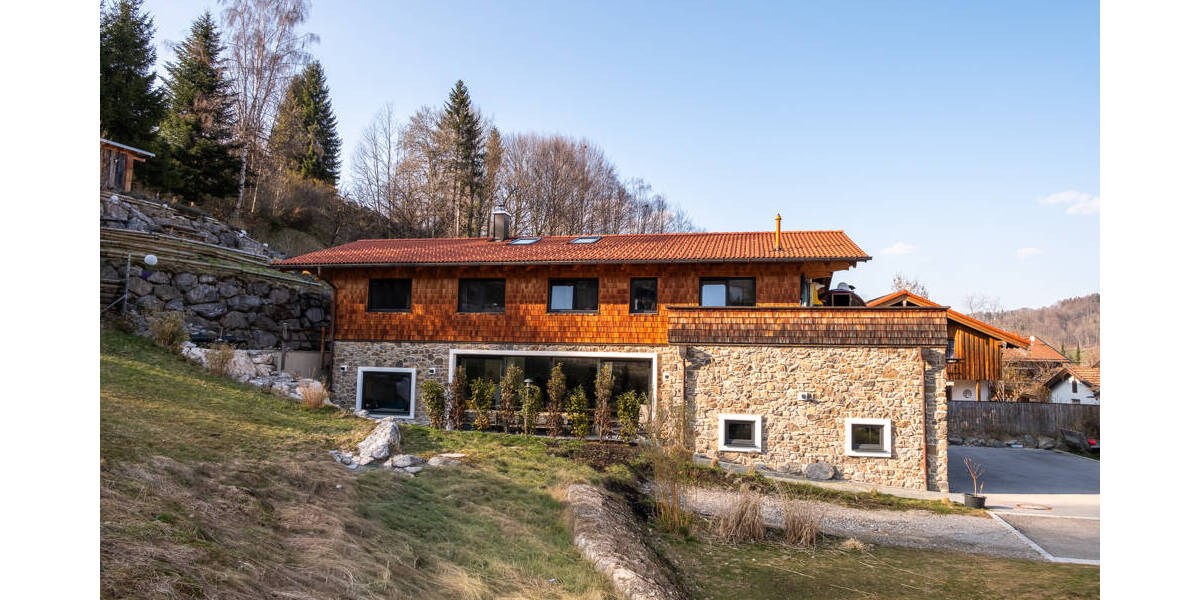 Einfamilienhaus Hausham - 5 Zimmer, 229 m&sup2;, 2.150.000&euro; | Angebot:26018448