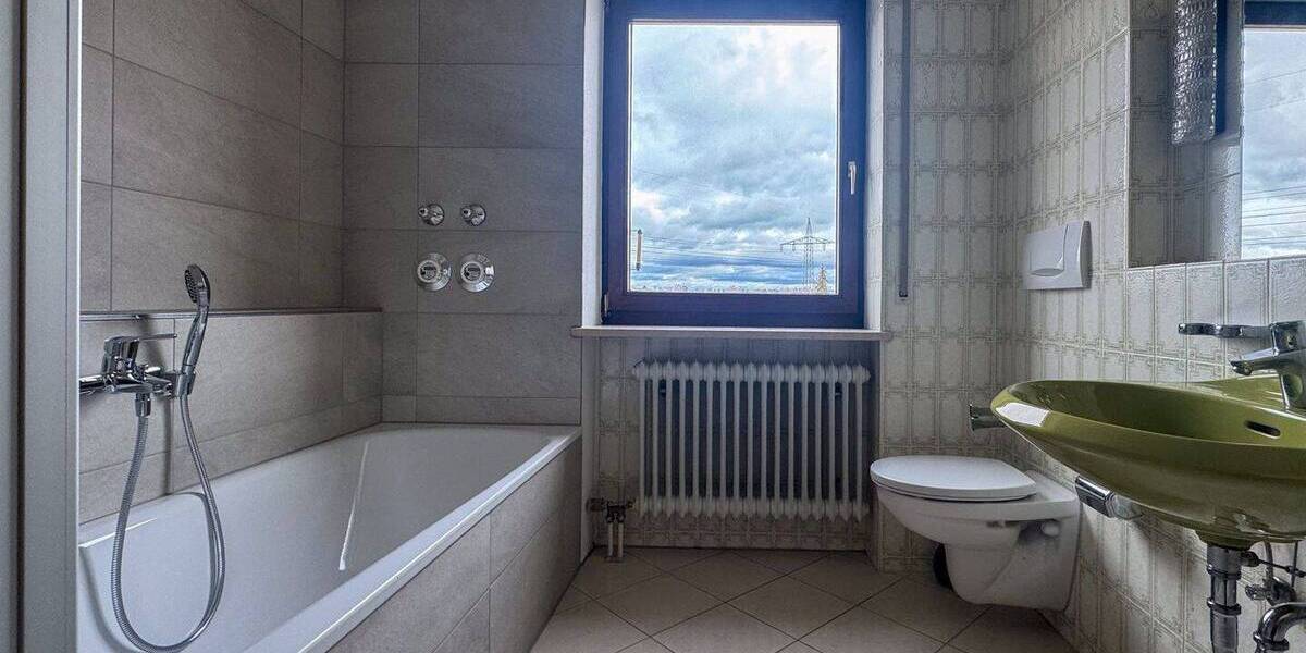 Etagenwohnung Stephanskirchen Schloßberg - 3 Zimmer, 101 m&sup2;, 430.000&euro; | Angebot:26017027