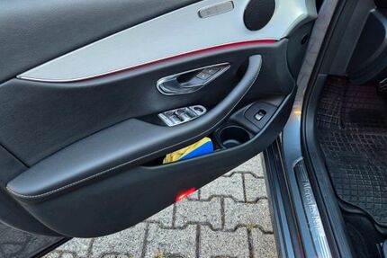 Mercedes-Benz E 220 96.500 km 37.750 &euro; Schechen 83135