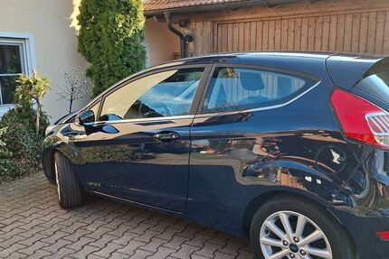 Ford Fiesta 14.526 km 9.800 &euro; Rott am Inn 83543