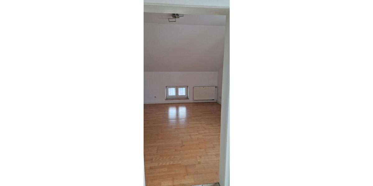 Dachgeschoßwohnung Rosenheim Aising - 2 Zimmer, 65 m&sup2;, 745&euro; | Angebot:25980099