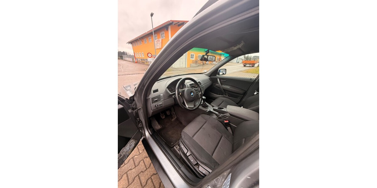 BMW X3 270.000 km 4.200 &euro; Pfaffing 83539