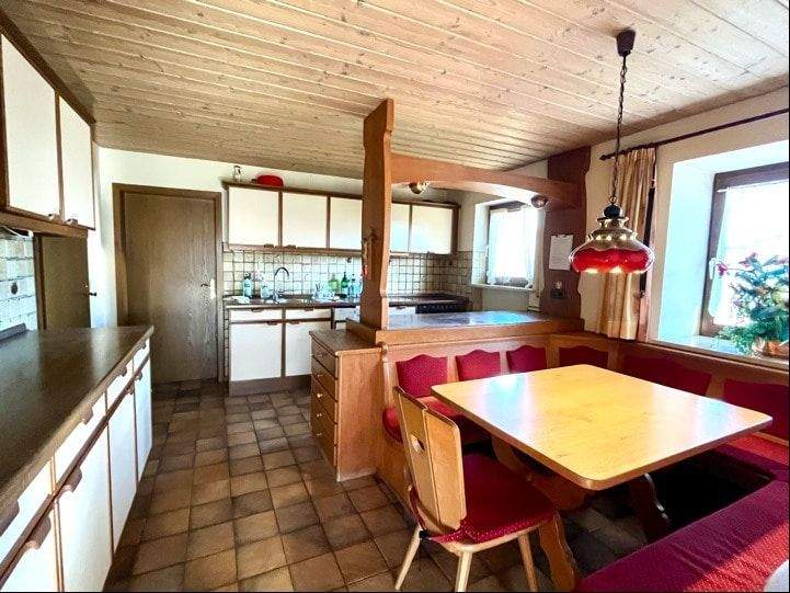 Einfamilienhaus Bruckmühl - 7 Zimmer, 200 m&sup2;, 955.000&euro; | Angebot:25730440