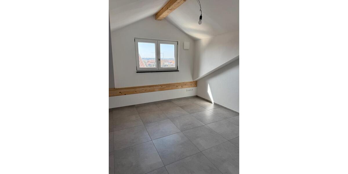 Dachgeschoßwohnung Aßling - 2.5 Zimmer, 55 m&sup2;, 1.081&euro; | Angebot:25402254