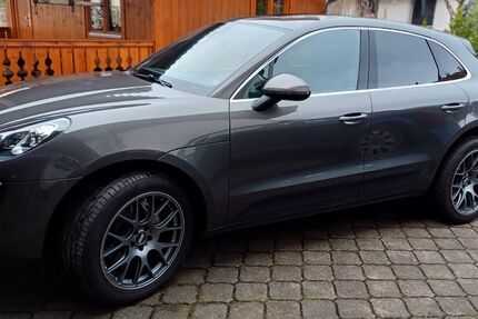 Porsche Macan 178.000 km 26.800 &euro; Großkarolinenfeld 83109