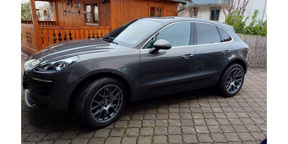 Porsche Macan 178.000 km 26.800 &euro; Großkarolinenfeld 83109