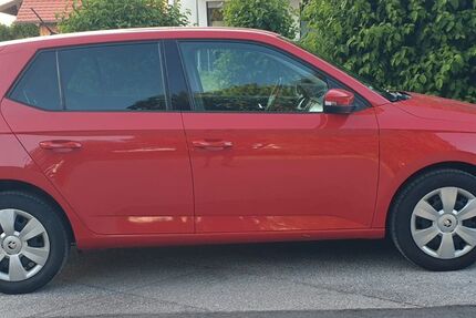 Skoda Fabia 151.000 km 5.900 &euro; Grassau 83224