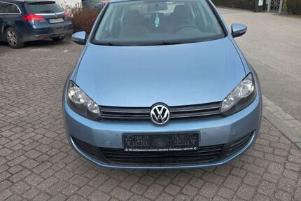VW Golf 231.000 km 2.850 &euro; Rosenheim 83026