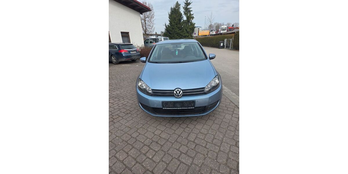 VW Golf 231.000 km 2.850 &euro; Rosenheim 83026